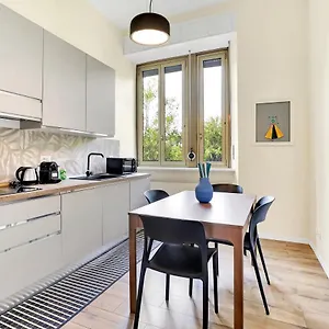 appartamento-napoli-25-affitti-brevi-italia.it-lombardy.com/