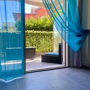 Jardin Fleuris Parking Nizza
